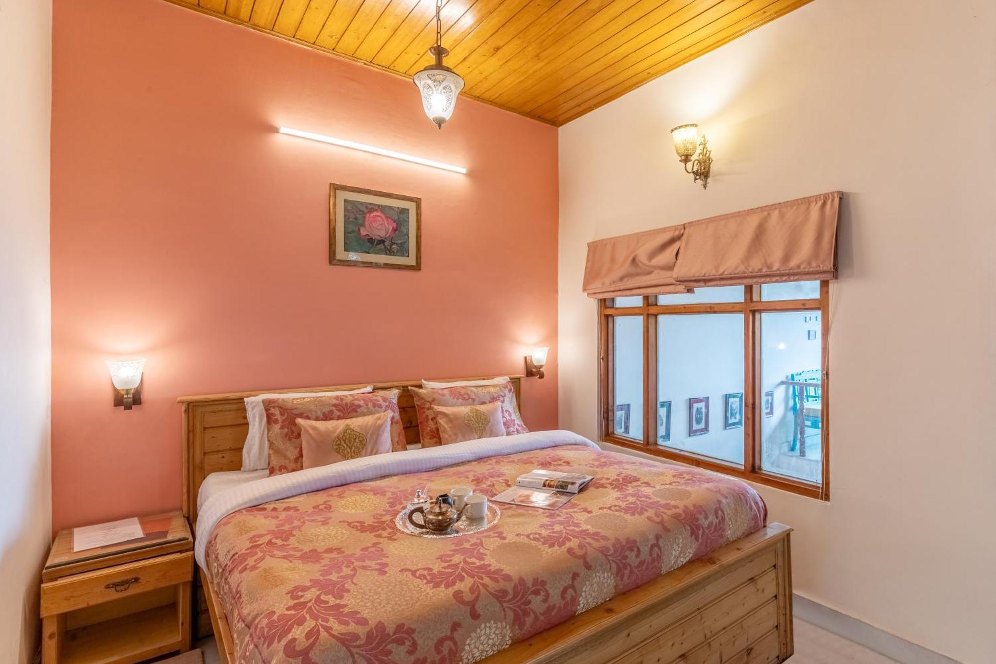 Alaya Stays Meridian Oak, Shimla Bagian luar foto