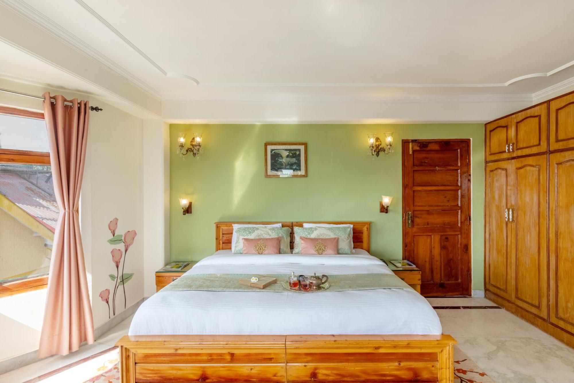 Alaya Stays Meridian Oak, Shimla Bagian luar foto