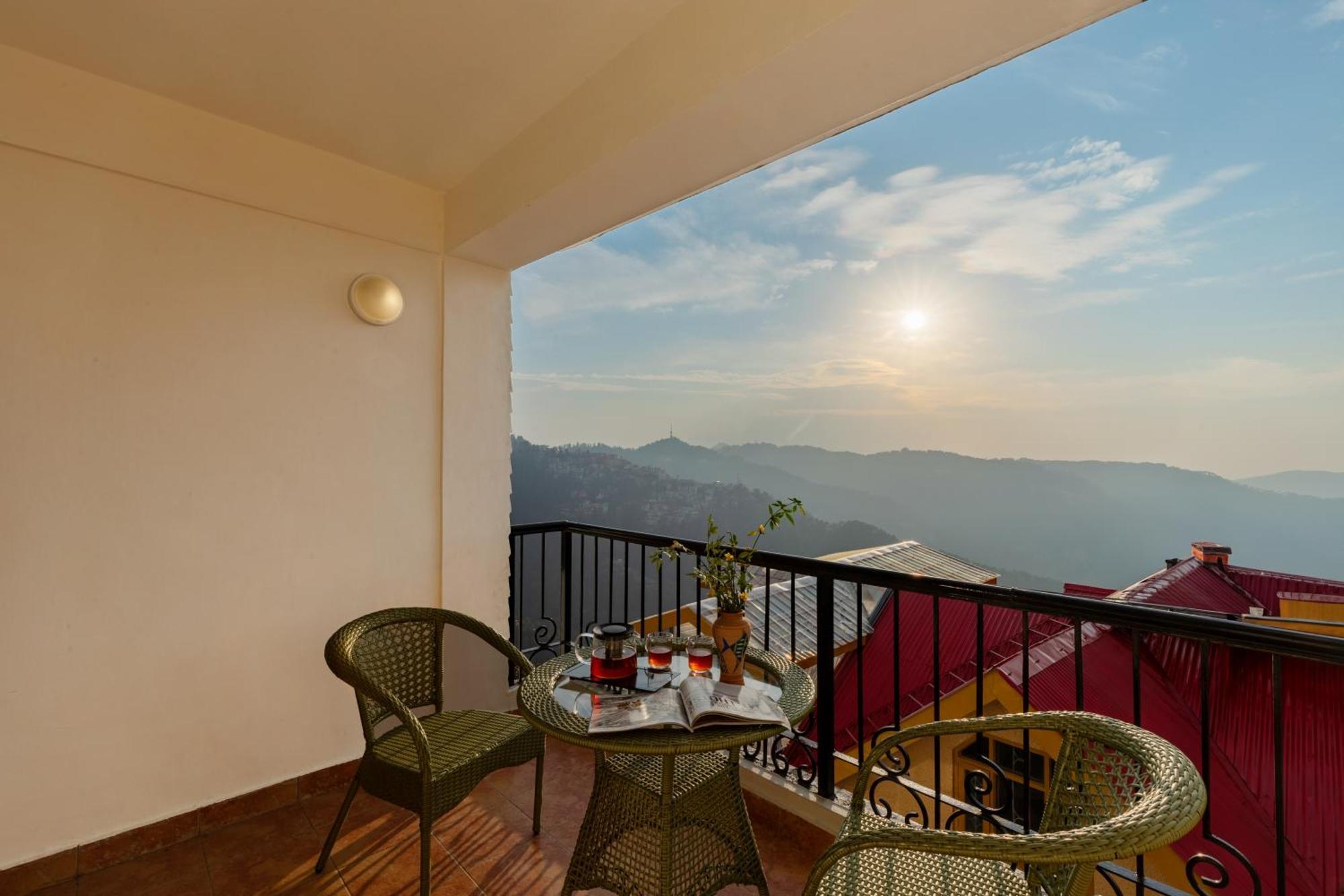 Alaya Stays Meridian Oak, Shimla Bagian luar foto