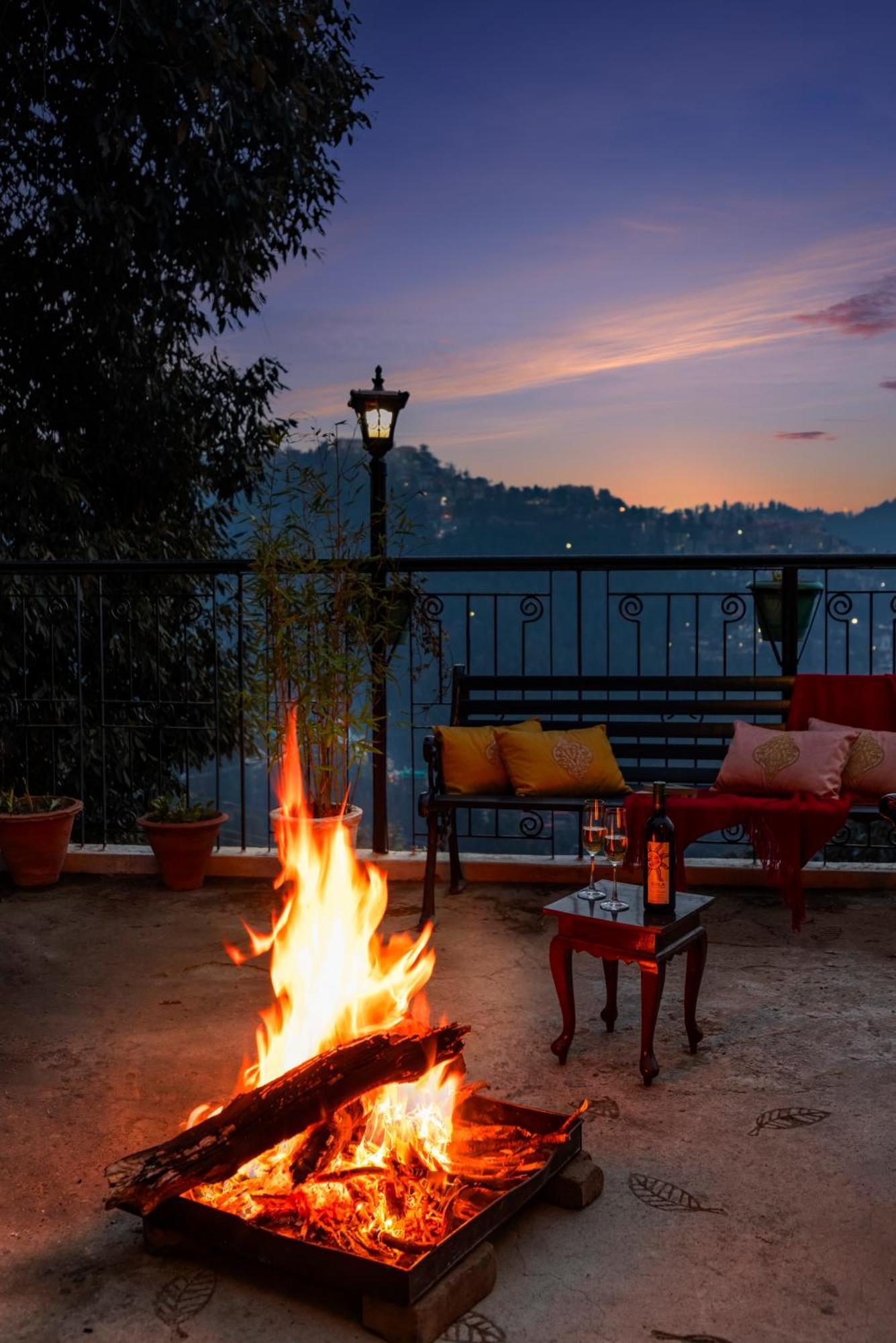 Alaya Stays Meridian Oak, Shimla Bagian luar foto