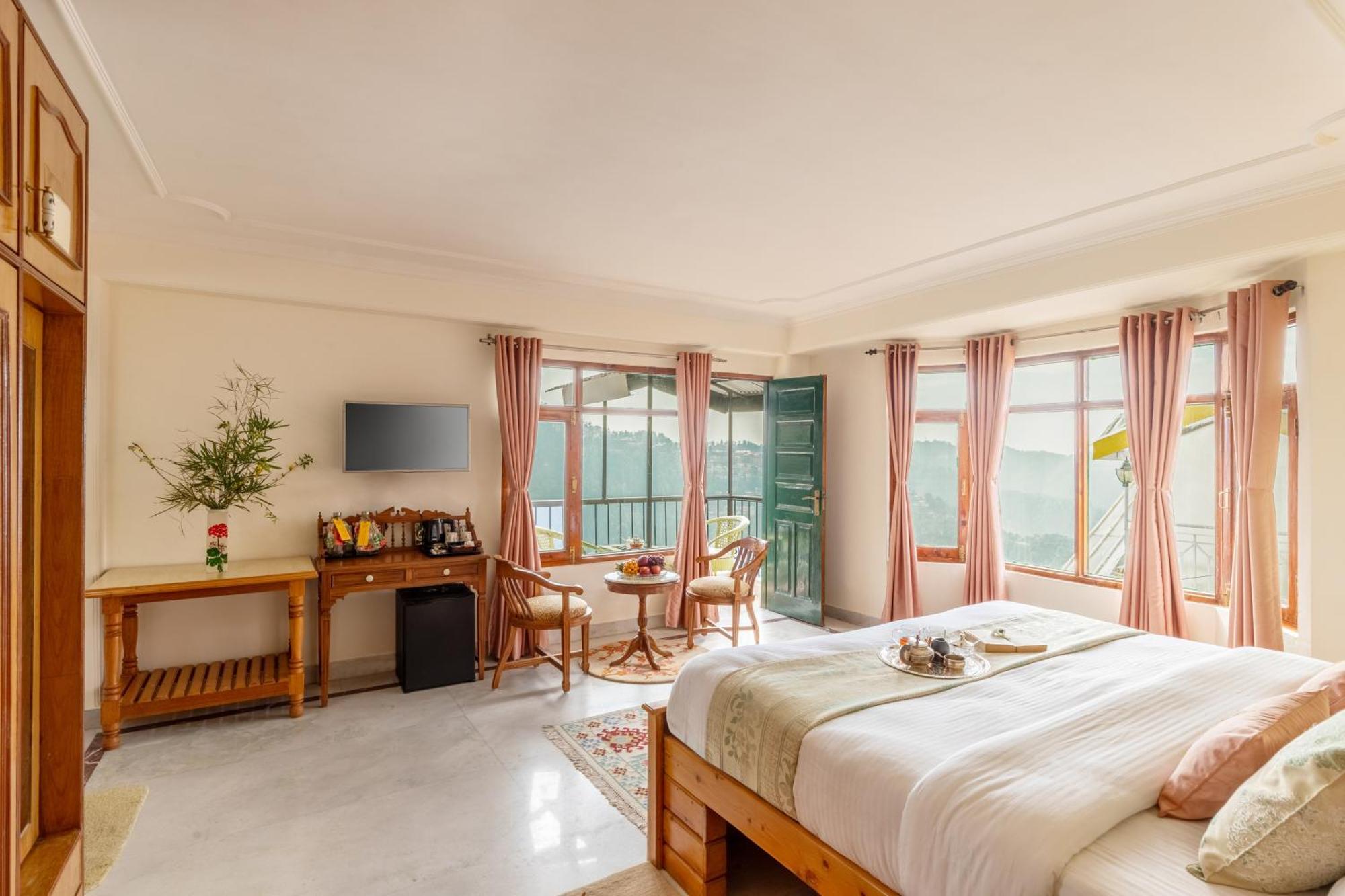Alaya Stays Meridian Oak, Shimla Bagian luar foto